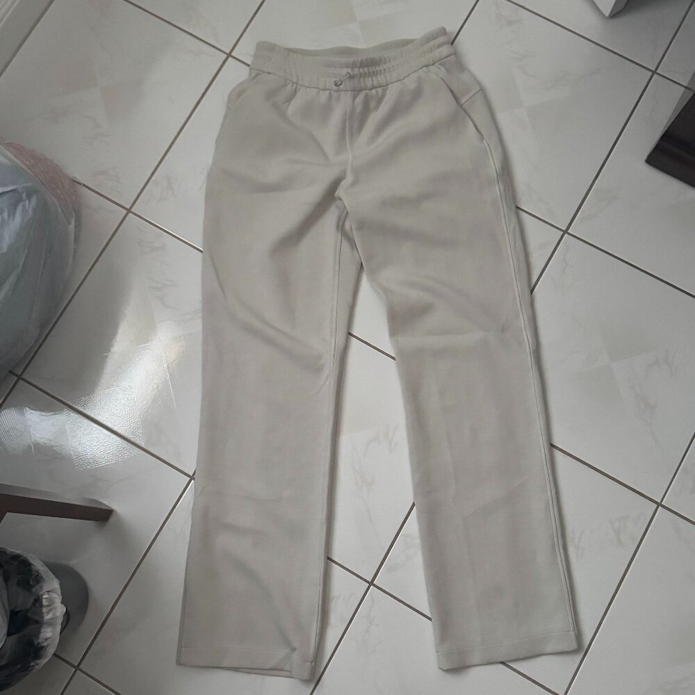 Lululemon Softstreme High-Rise Pant Regular size 6 in Bone